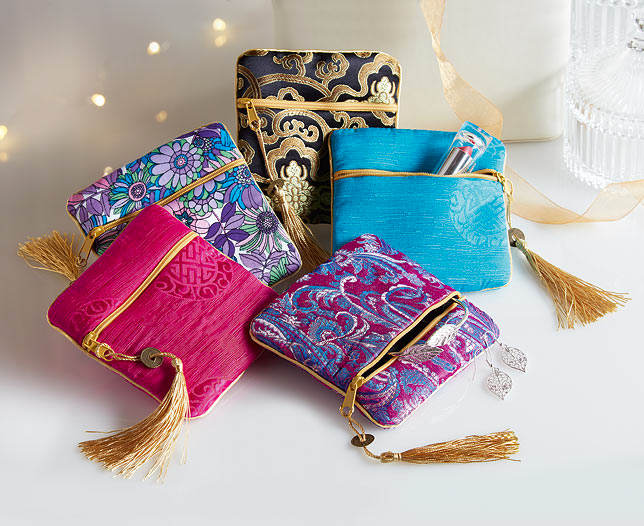Gift Bags set of 5 Patterns may vary.