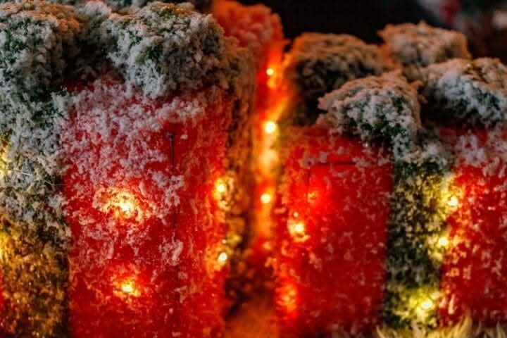 3pc Red and Green Frosted LED Christmas Gift Box Decorations