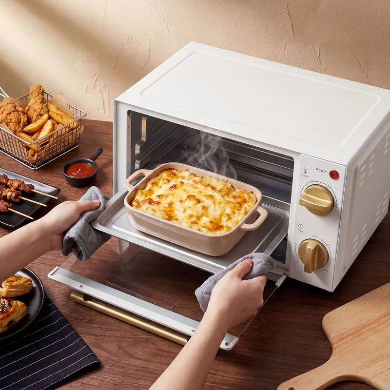 HOMCOM Mini Oven, 9L Countertop Electric Grill, Toaster Oven with Adjustable Temperature and Timer, 750W, White