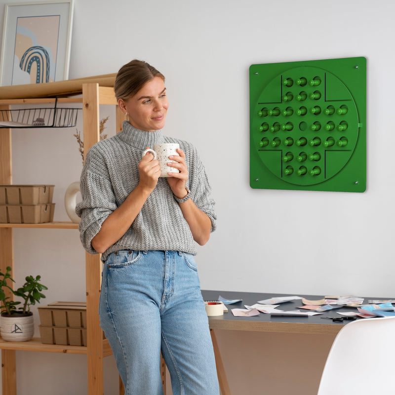 Peg Solitaire Green