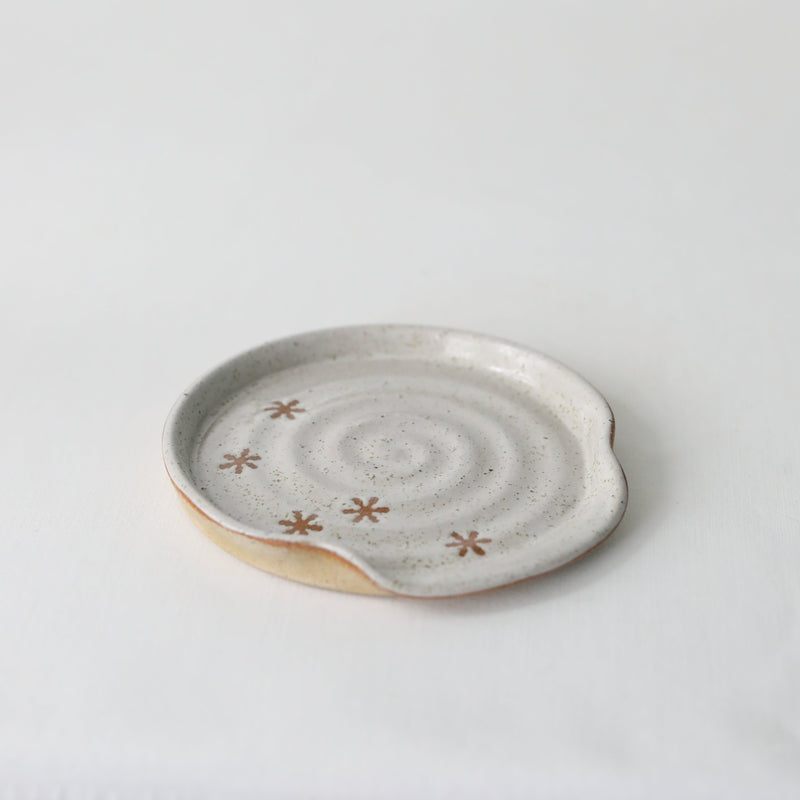 Pepper White Rustic Snowflake Spoon Rest