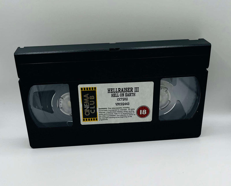 Hellraiser III: Hell on Earth (18)