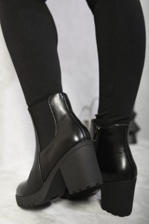 ikrush-andrea-block-chunky-heel-ankle-boots-1729694988540444-2-_x94c-s8.jpg