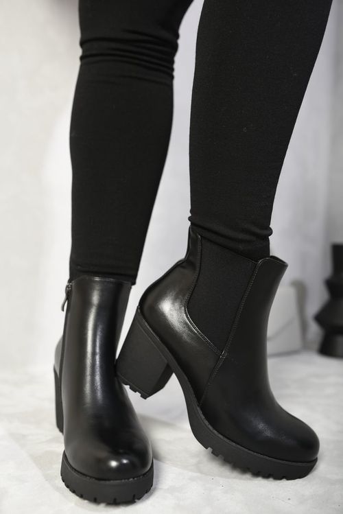 ikrush-andrea-block-chunky-heel-ankle-boots-1729694989540444-3-_h44i-s8.jpg