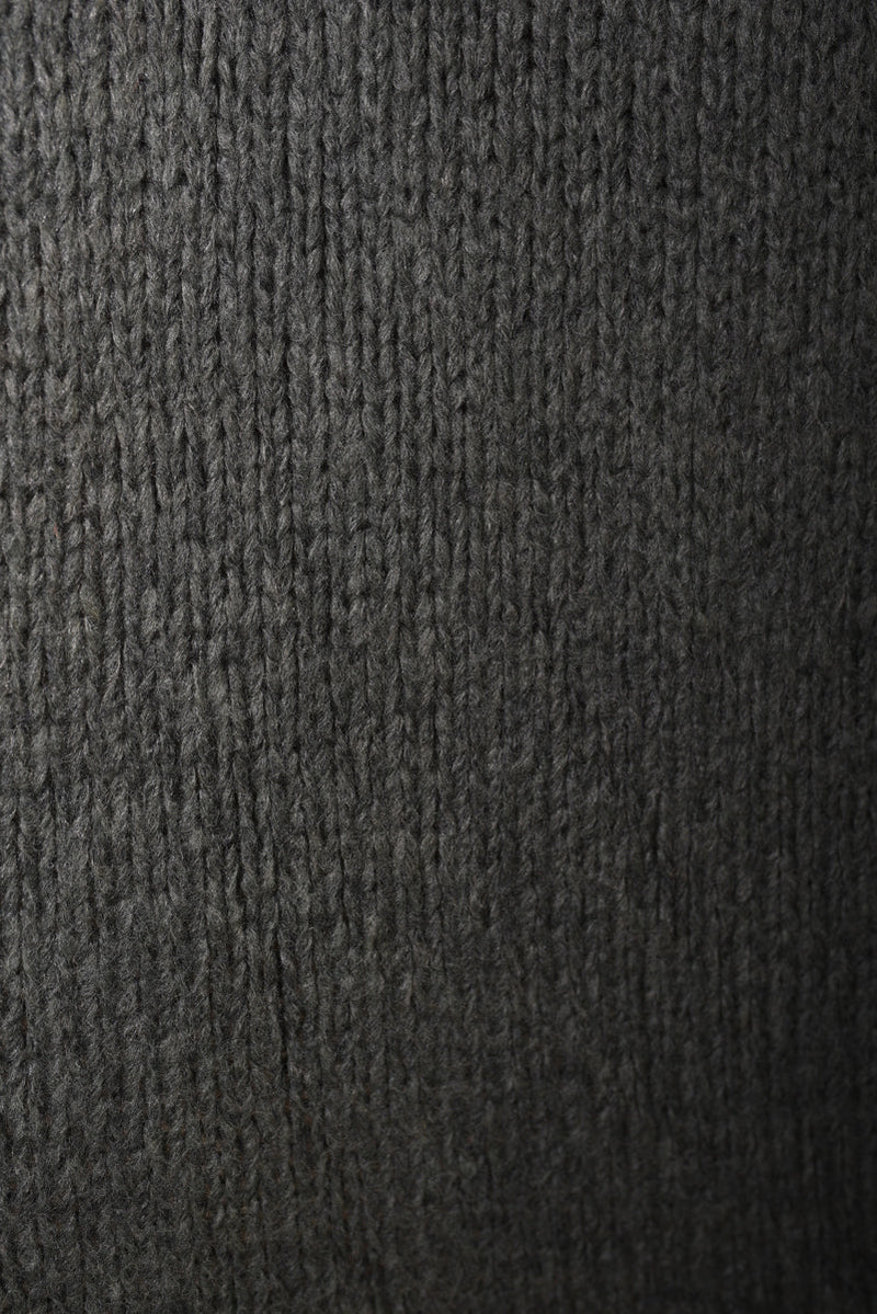 ikrush-brynn-asymmetric-oversized-knitted-jumper-1730474626-DSC4391.jpg