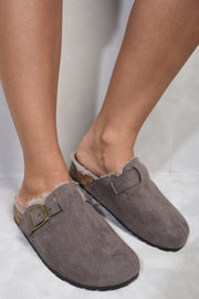 ikrush-camilla-suede-flip-flops-sandals-with-fur-1699028801-DSC7000.jpg