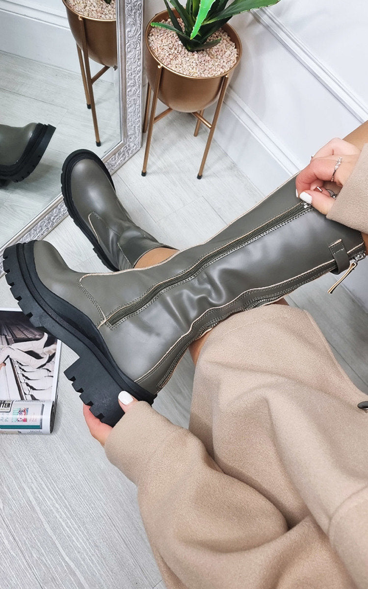 ikrush-cassie-faux-leather-chunky-platform-boots-1643991313529255-02_ujyb-77.jpg