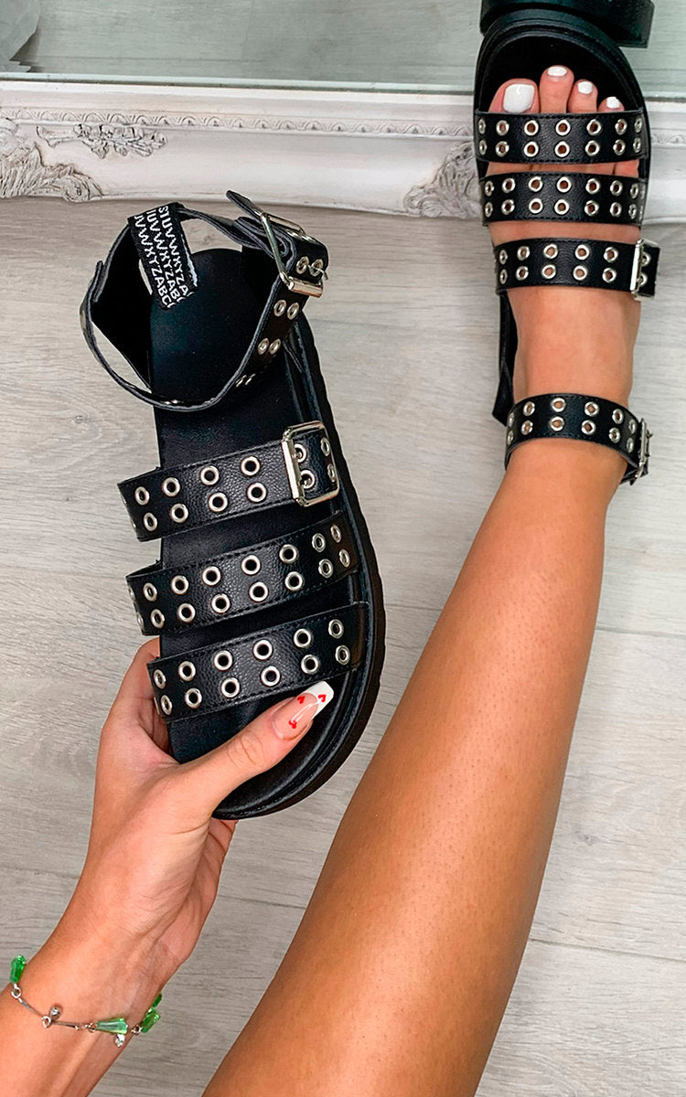 ikrush-dana-chunky-platform-eyelet-sandals-1677845293IMG-0645.jpg