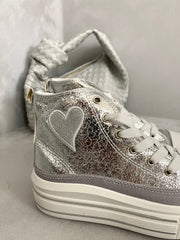 ikrush-daniela-high-top-lace-up-heart-detailed-kids-trainers-1728751327540350-kids.jpg
