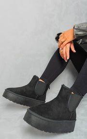 ikrush-edith-fluffy-platform-sole-chelsea-faux-fur-lined-ankle-boots-1696357894-DSC5180_74k9-jq.jpg