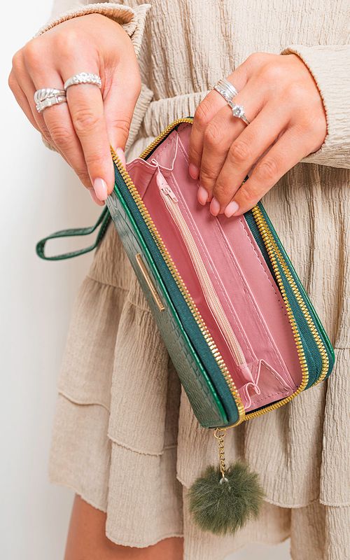ikrush-eloise-croc-patterned-zip-around-purse-1689702717-DSC0687.jpg