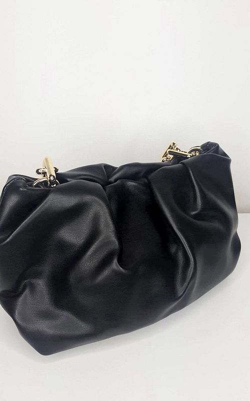 ikrush-farah-faux-leather-chain-detail-bag-1608125821131384141-298494941532816-480987093370772225-n-2.jpg