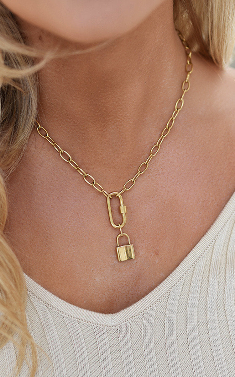 ikrush-faye-lock-pendant-necklace-1661005685DSC-7662.jpg