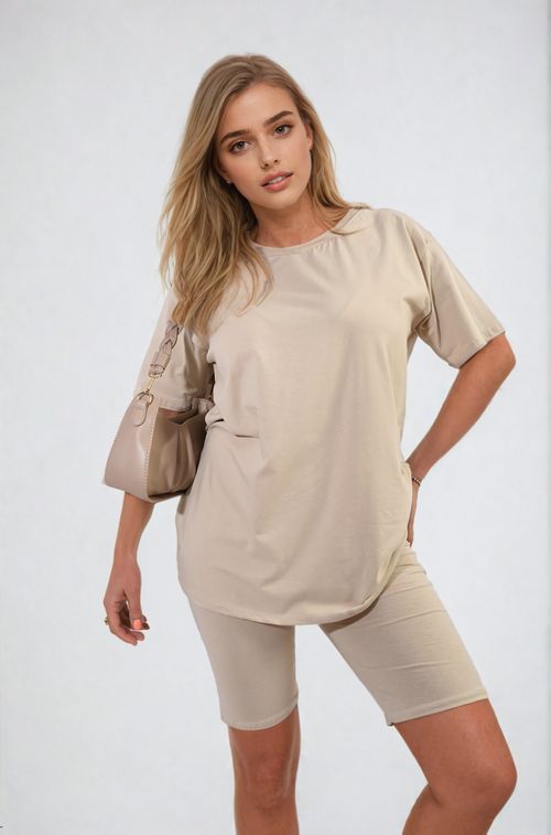 ikrush-hazel-loose-fit-top-and-biker-shorts-co-ord-set-1717414832-DSC8884.png