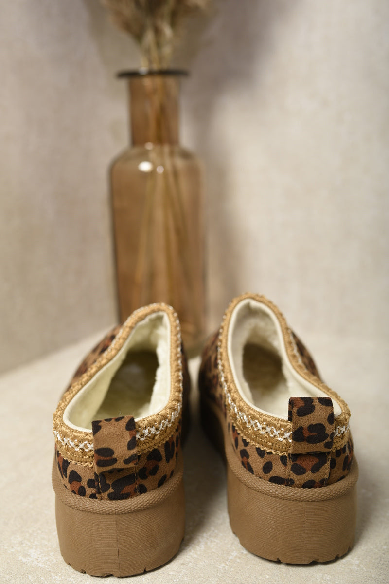 ikrush-kylie-aztec-detail-low-ankle-platform-kids-slipper-boots-1728750136-DSC4136.jpg