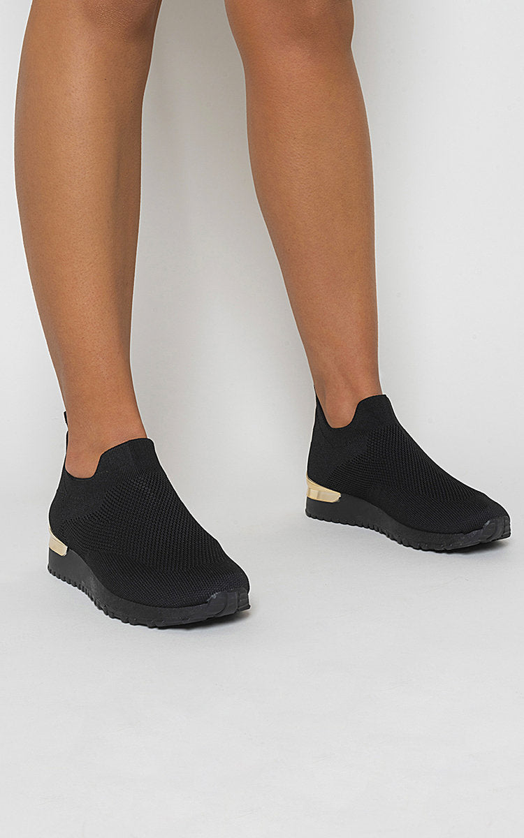 ikrush-lauren-lightweight-knitted-slip-on-trainers-1679822098DSC-1952.jpg