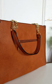 ikrush-leanne-faux-leather-chain-shoulder-bag-with-stripe-detail-1633699285528099-02.jpg