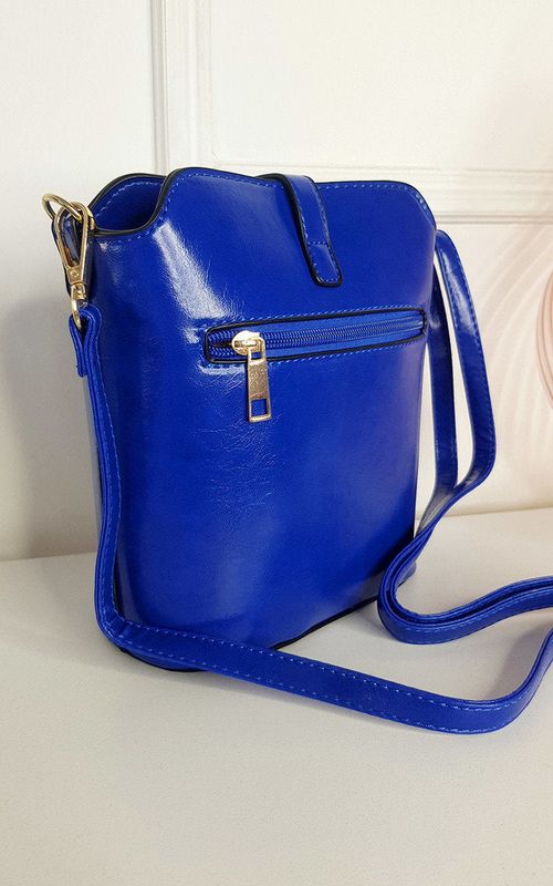 ikrush-lily-faux-leather-crossbody-bag-with-gold-detail-and-adjustable-strap-1631182534527714-1.jpg