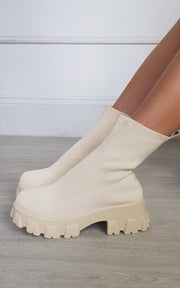 ikrush-lydia-chunky-sock-boots-162970153320210819220322_s069-dg.jpg