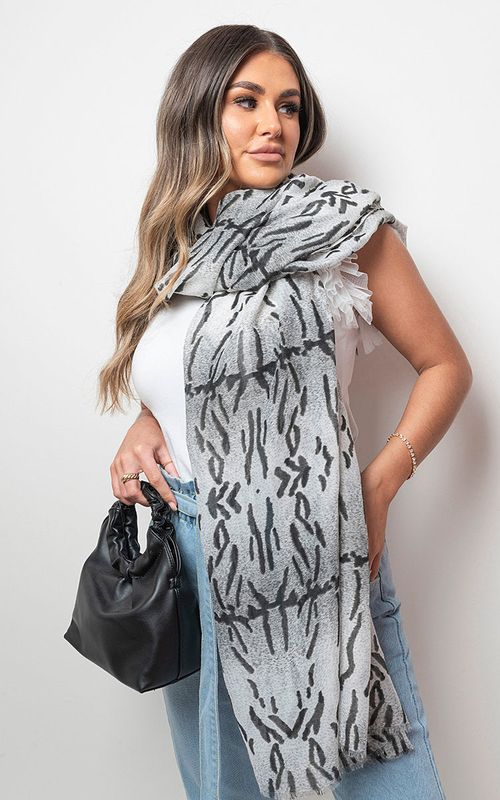 ikrush-maddison-printed-wrap-scarf-1684396290-DSC7339.jpg