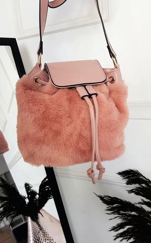 ikrush-michelle-faux-fur-shoulder-bag-1634214743528015-01.jpg