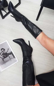 ikrush-phoebe-faux-leather-knee-length-high-heels-1632504273AirBrush-20210923144837.jpg