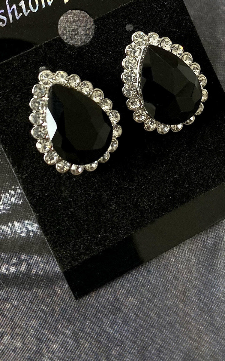 ikrush-wren-diamante-drop-earrings-1658250354IMG-0806.jpg