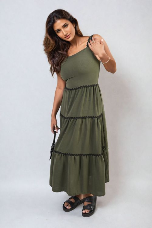 ikrush-zaylee-contrast-ric-rac-detail-multi-tiered-maxi-dress-1720708647538548-1.png