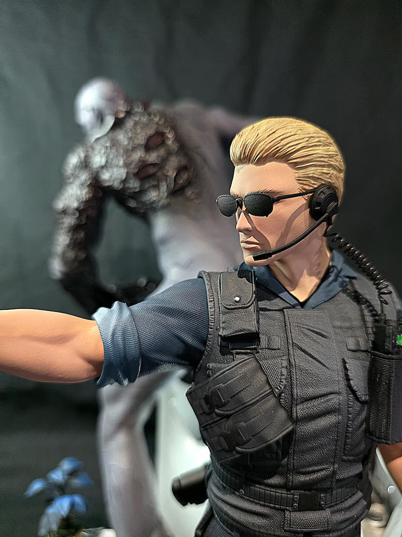 Resident Evil Tyrant & Albert Wesker 1/6 Diorama Statue With USB Lighting