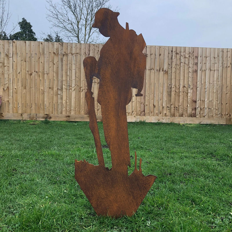 Rusty Metal Lest We Forget Soldier Decoration Statue, Remembrance Feature