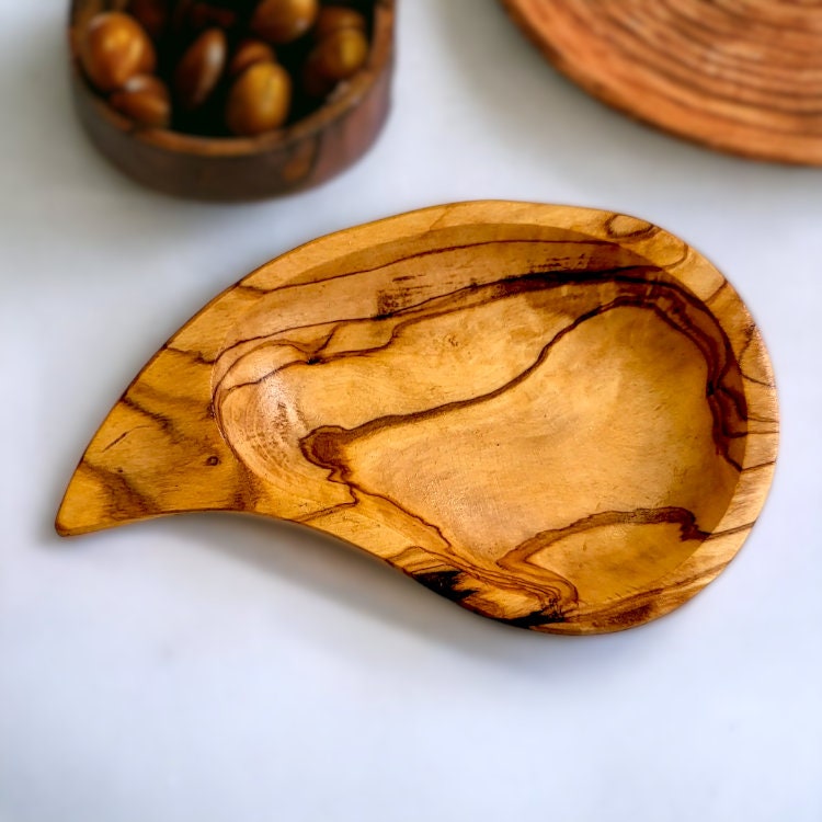 Tear shaped serving Dish