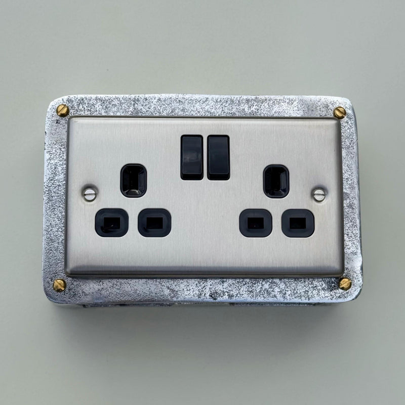 Brushed Steel Double Switched 13A Power Socket 230V 2 Gang 2G Socket Cast Metal Conduit Switch Industrial
