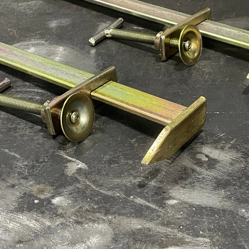 External Brick Clamp - Spiked Sliding Clamp