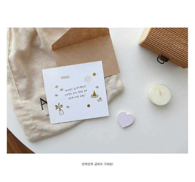 Suatelier | On the desk