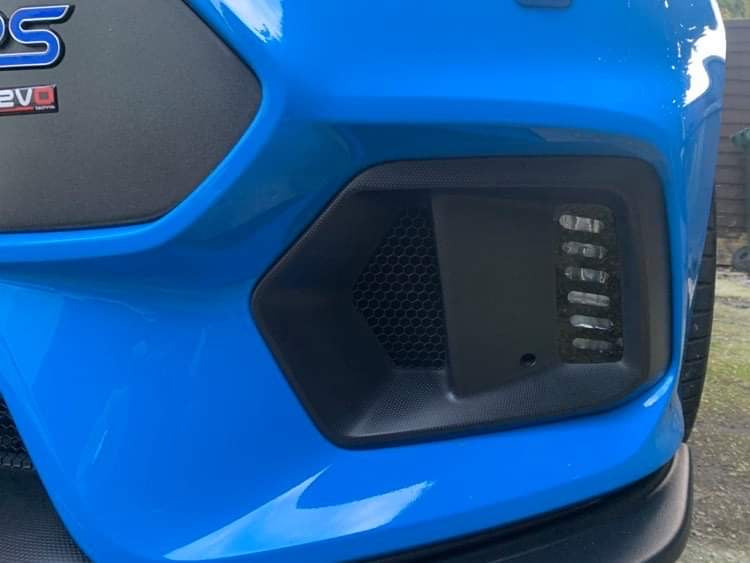 Fog Light Guards for Focus RS MK3 | CEUK Acrylic Fog Covers | Fluorescent & Race Styles