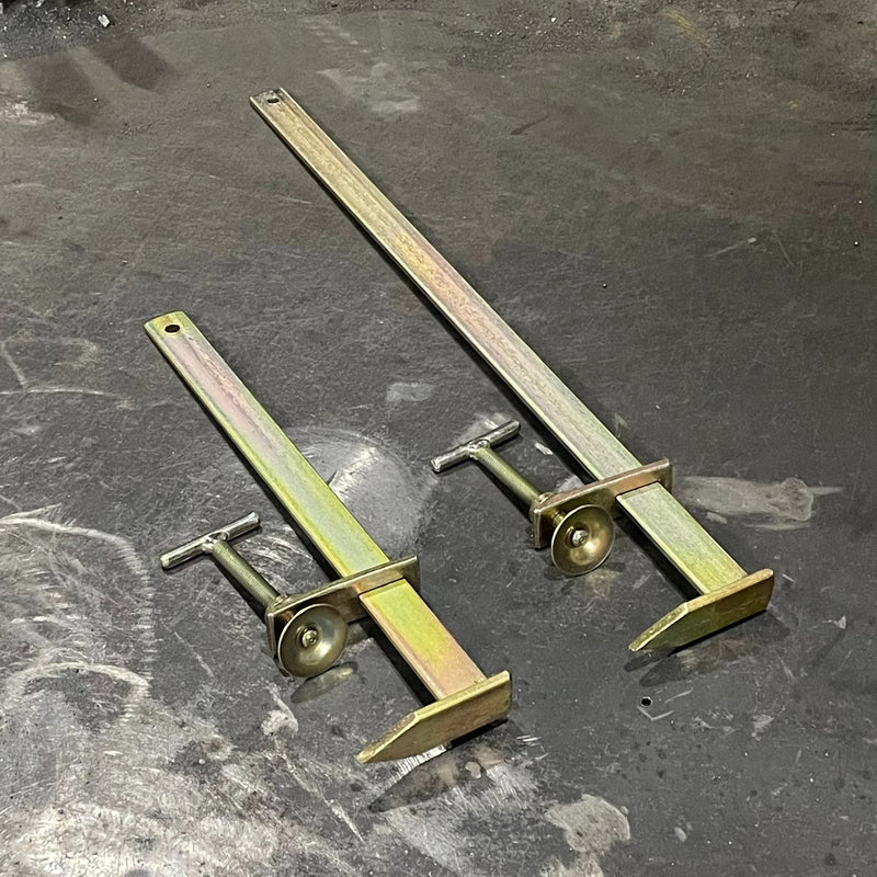 External Brick Clamp - Spiked Sliding Clamp