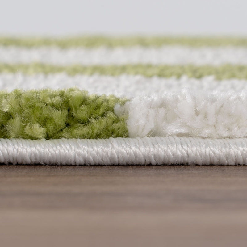 Joli Geometric Green & White Rug