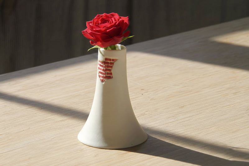 Mini Ceramic Wall Vase – Handmade Decorative Table Flower Holder
