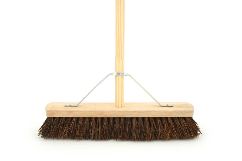 18" Hard Bassine Garden Wooden Broom Brush (Big Parcel)