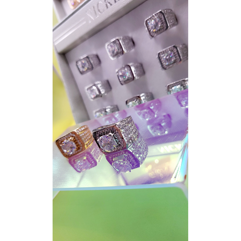 https://avasamnew.s3.amazonaws.com/product/GB010170/S0671741812/main.png