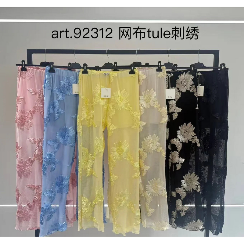 Flower embroidered tulle pants short lining