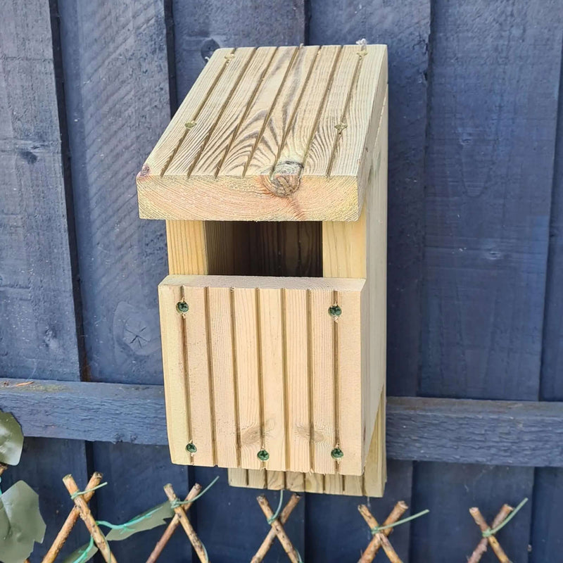 open faced nesting box for birds