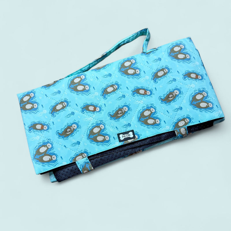Otterly Lovely Dog Settle Mat - The Perfect Travel Mat for Your Dog! 🦦💙