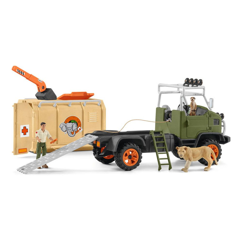 SCHLEICH Wild Life Animal Rescue Large Truck with Toy Figures & Accessories
