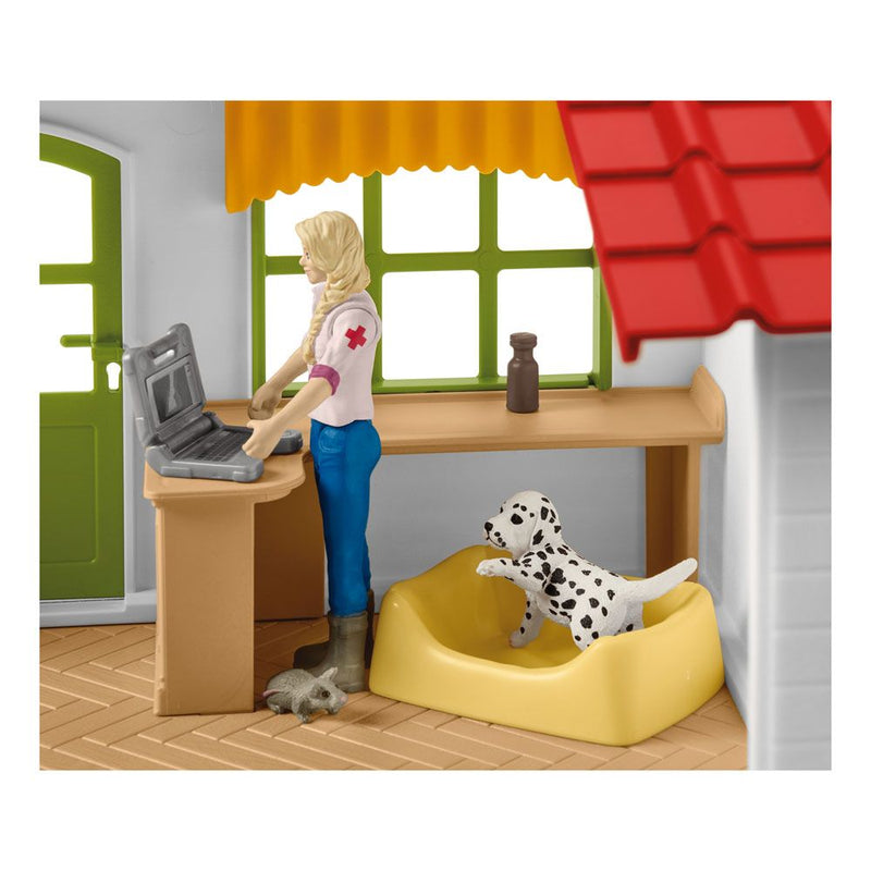 SCHLEICH Farm World Veterinarian Practice with Pets Toy Playset, 3 to 8 Years, Multi-colour