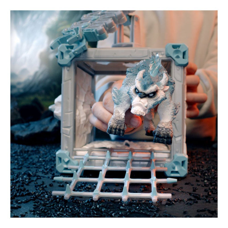 SCHLEICH Eldrador Creatures BattleCave Snow Slasher Toy Playset