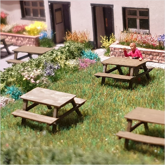 TT Scale Ready to Paint Picnic Bench (6 pack)