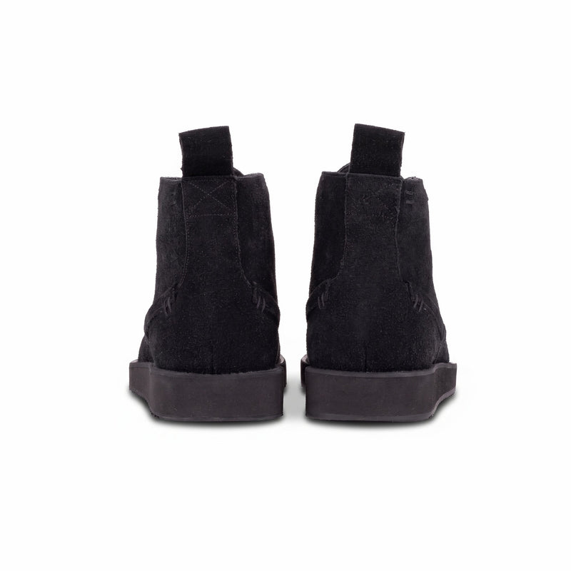 QUIVE London Chester Suede Chukka Boots