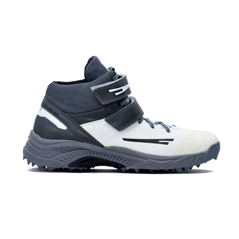 QUIVE SEGA Bold B-40 Cricket Shoes – Moulded Studs