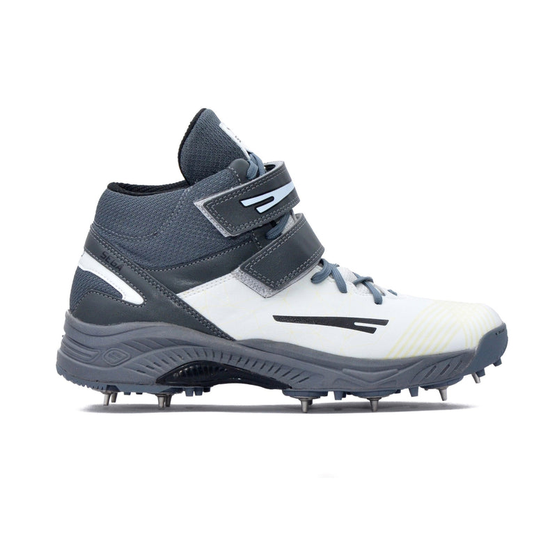 QUIVE SEGA Bold Cricket Shoes – Metal Spikes